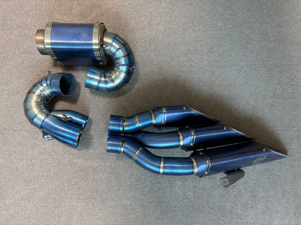 mv아구스타 프레스코 버지니오 페라리 배기 머플러 이미지