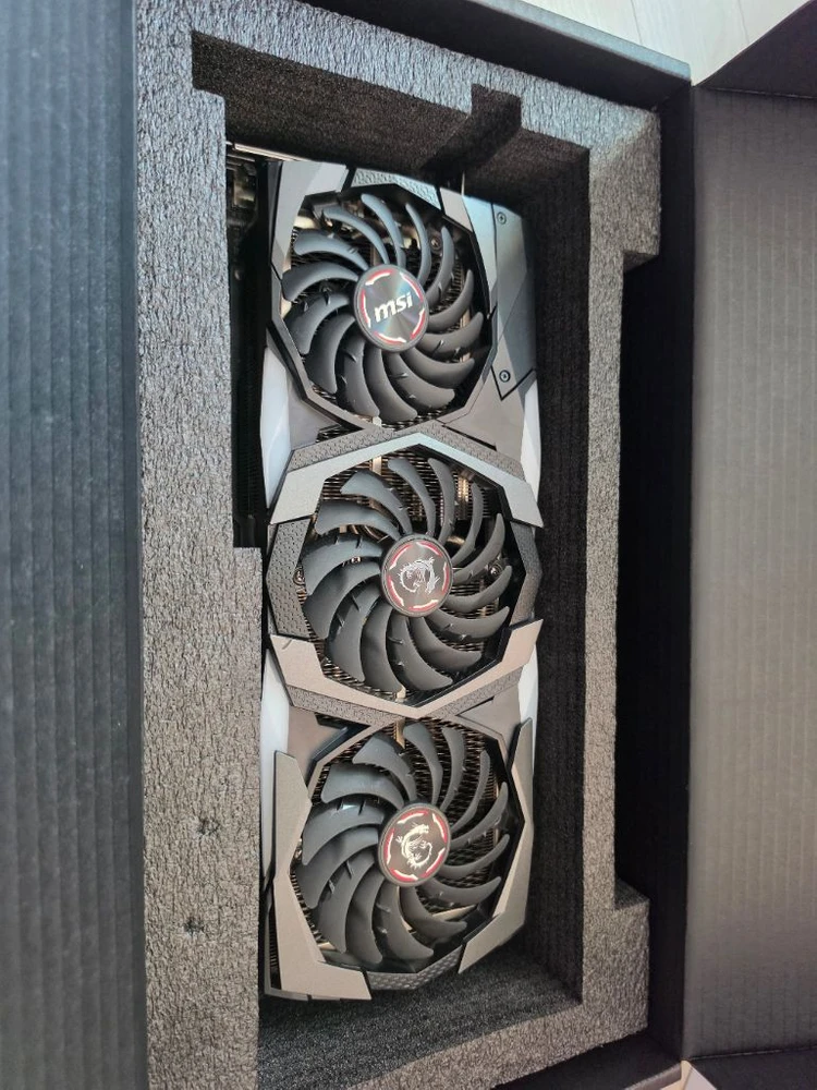 RTX 2080 Ti 게이밍 트리오 D6 11GB 트라이프로져 이미지