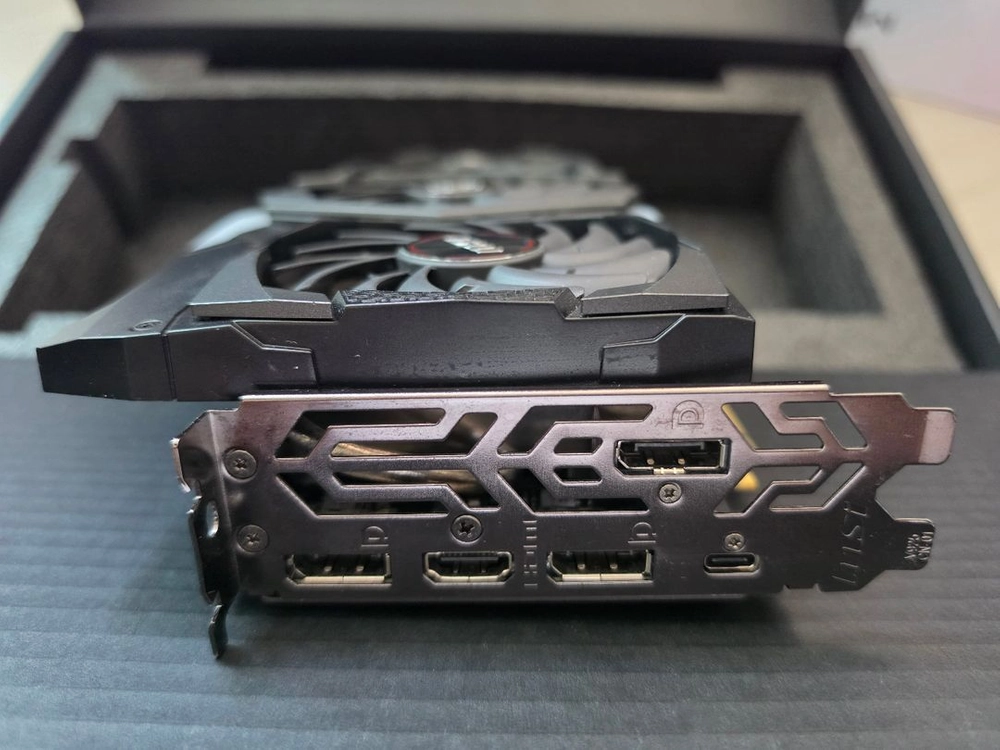 RTX 2080 Ti 게이밍 트리오 D6 11GB 트라이프로져 이미지