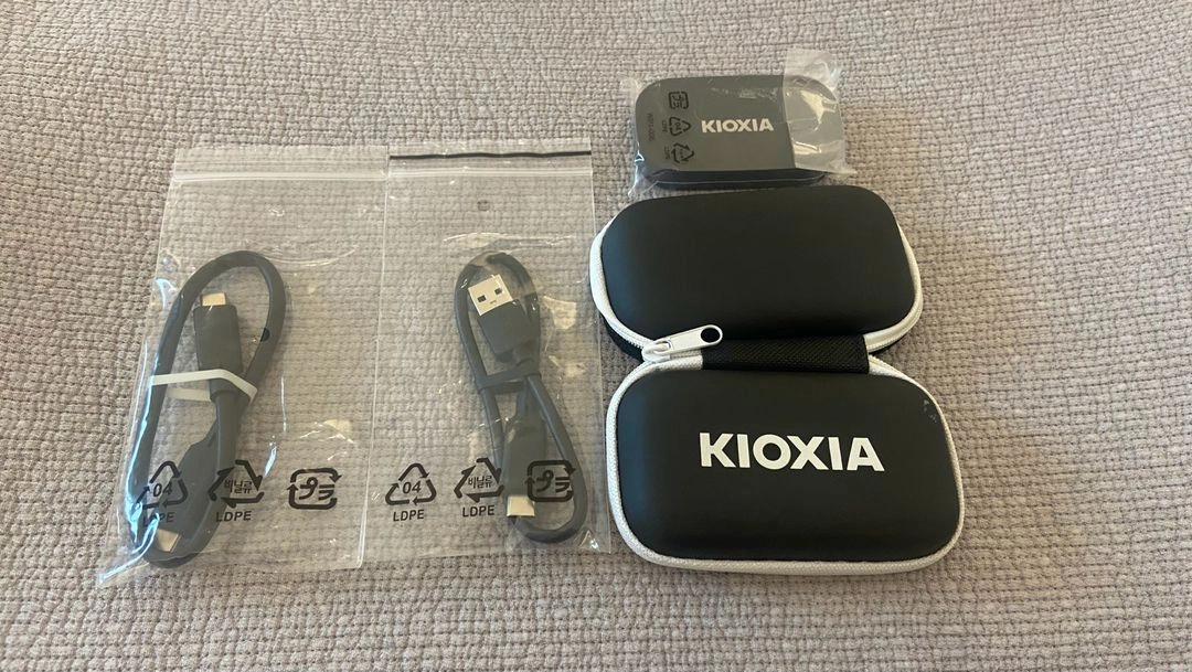 키오시아 플러스 G2 외장SSD 1TB (새상품) 이미지