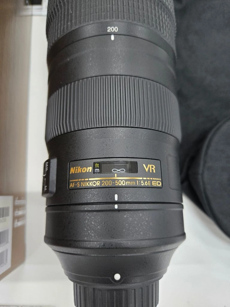니콘 정품 af-s 200-500mm f5.6 vr 상태좋은 렌즈 박스셋 판매합니다 이미지