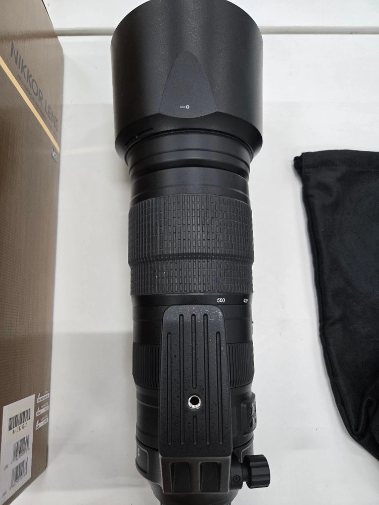 니콘 정품 af-s 200-500mm f5.6 vr 상태좋은 렌즈 박스셋 판매합니다 이미지