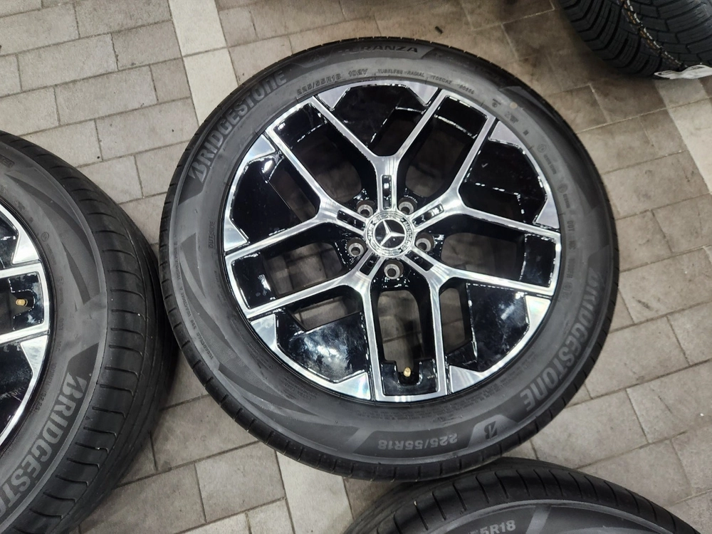w214 e클래스 18인치 휠타이어 한대분 90만원 이미지