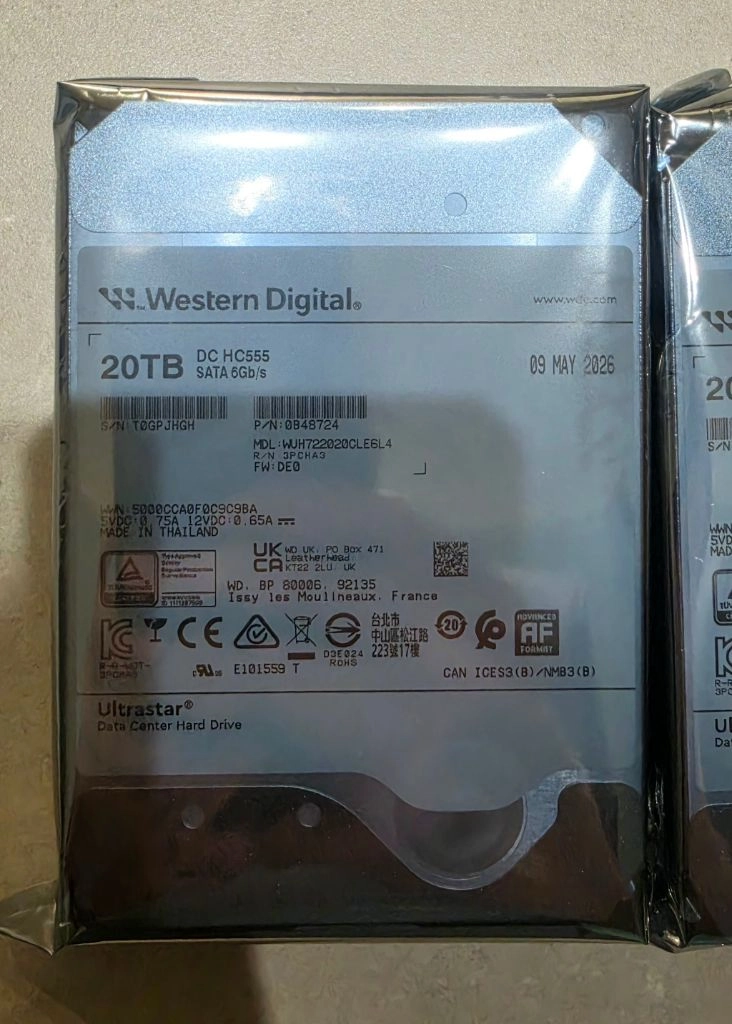 WD HC555 20TB SATA HDD 미개봉 새제품 이미지