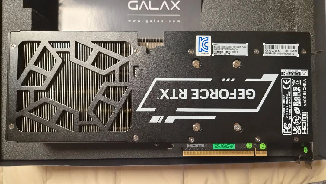 RTX 5080 그래픽카드 이미지