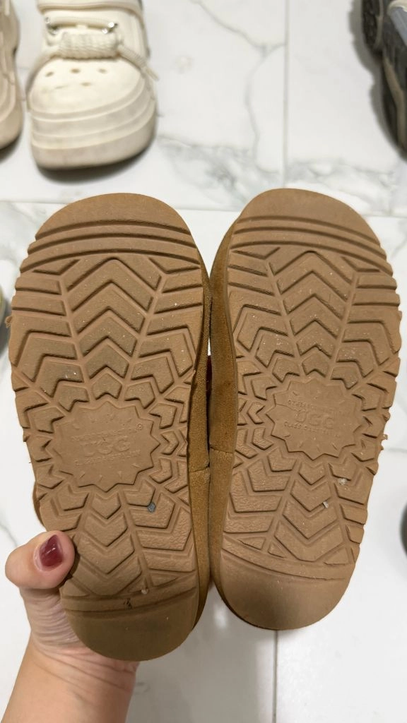UGG 키즈 메리제인 이미지