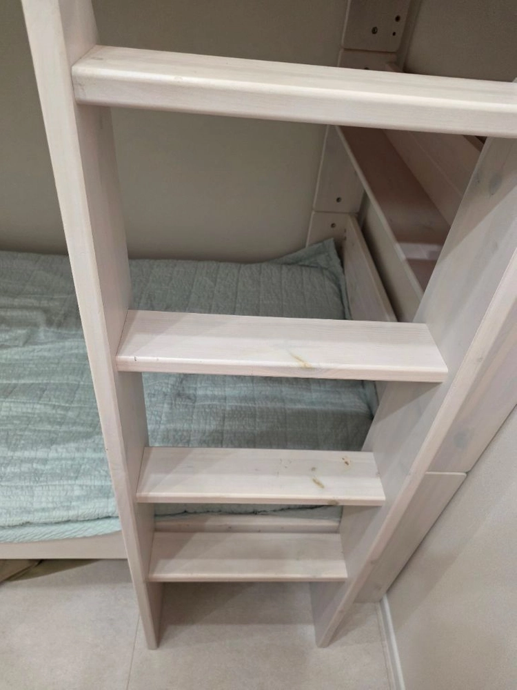 니스툴그로우 2층침대 이미지