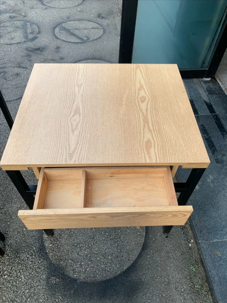 식당 2인 테이블 4개 이미지