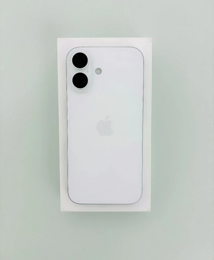 아이폰 16 256GB 화이트 | 신품급·배터리 성능 100% 이미지