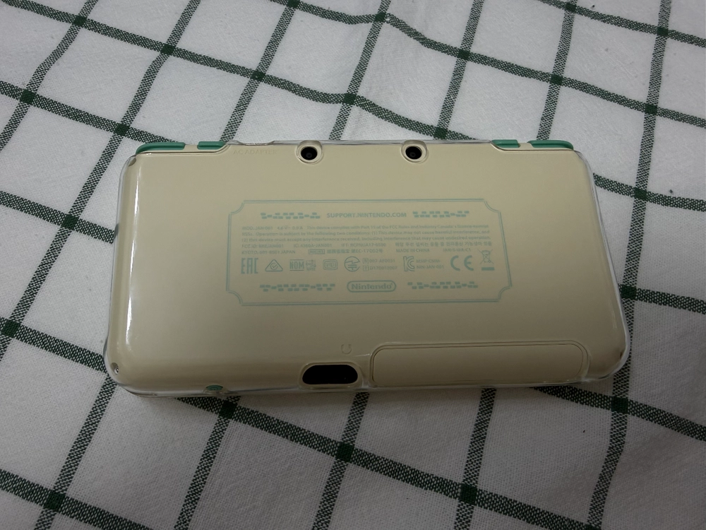 닌텐도 2DS XL 동물의숲 에디션 소장용 판매 - 안심되는 중고거래