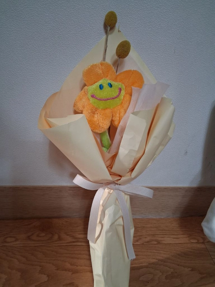 학사모자인형등 여러가지 있습 선물해도 좋아요 비싸게 구매했습니다 편하게 보세요 전체세트 15000 이미지