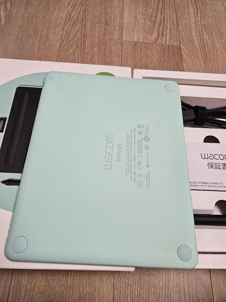 와콤 인튜어스 CTL-4100WL 펜 타블렛 이미지