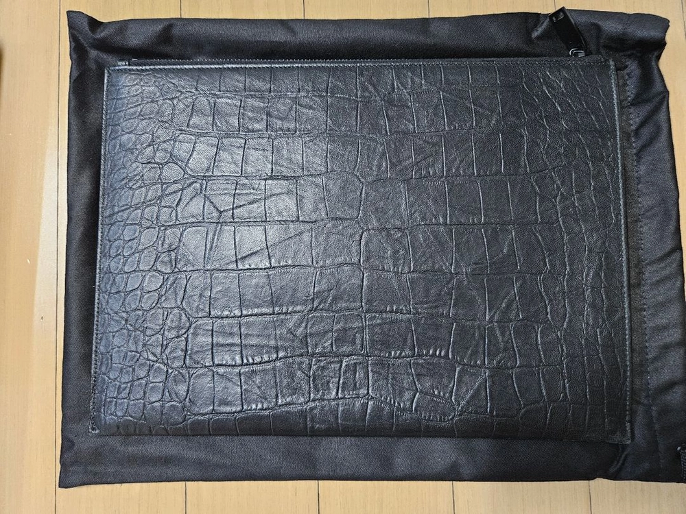 입생로랑 모노그램 453249 C9H0U 클러치백 이미지
