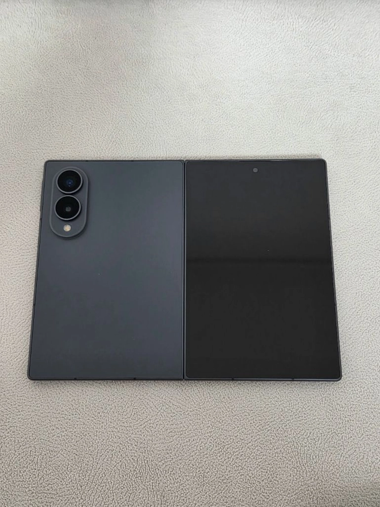 갤럭시Z 폴드8 1TB 그라파이트 자급제 미사용 이미지