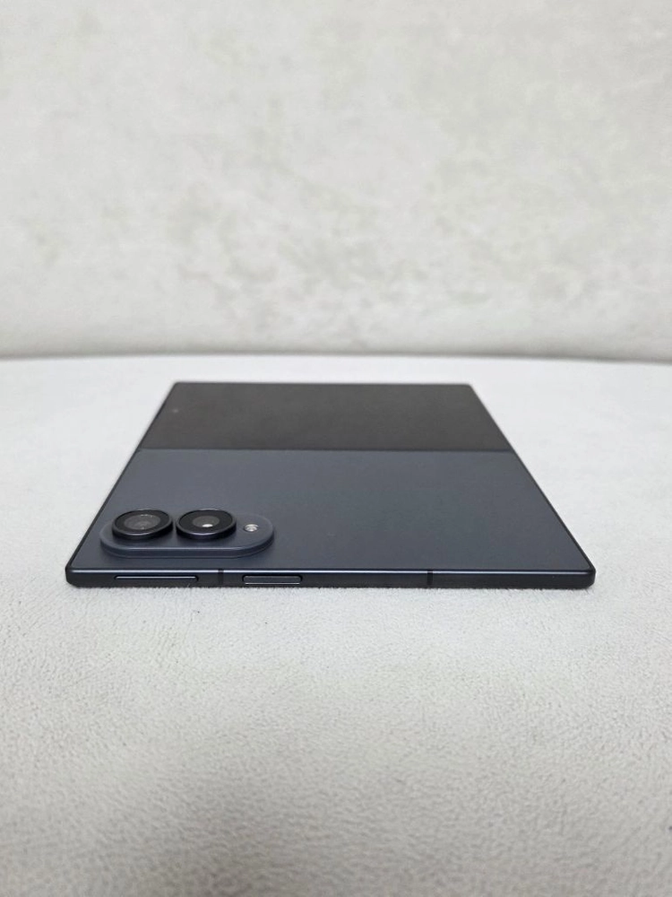 갤럭시Z 폴드8 1TB 그라파이트 자급제 미사용 이미지