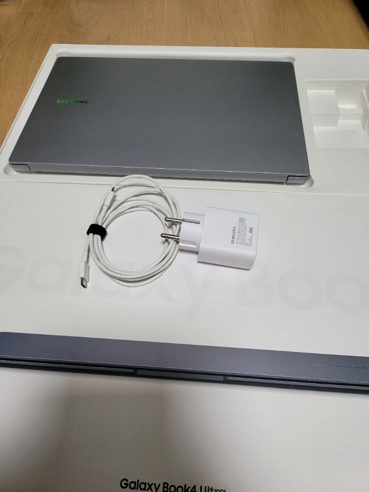 삼성 갤럭시북4 15.6인치 노트북 판매합니다 (16GB / 256GB SSD) 이미지