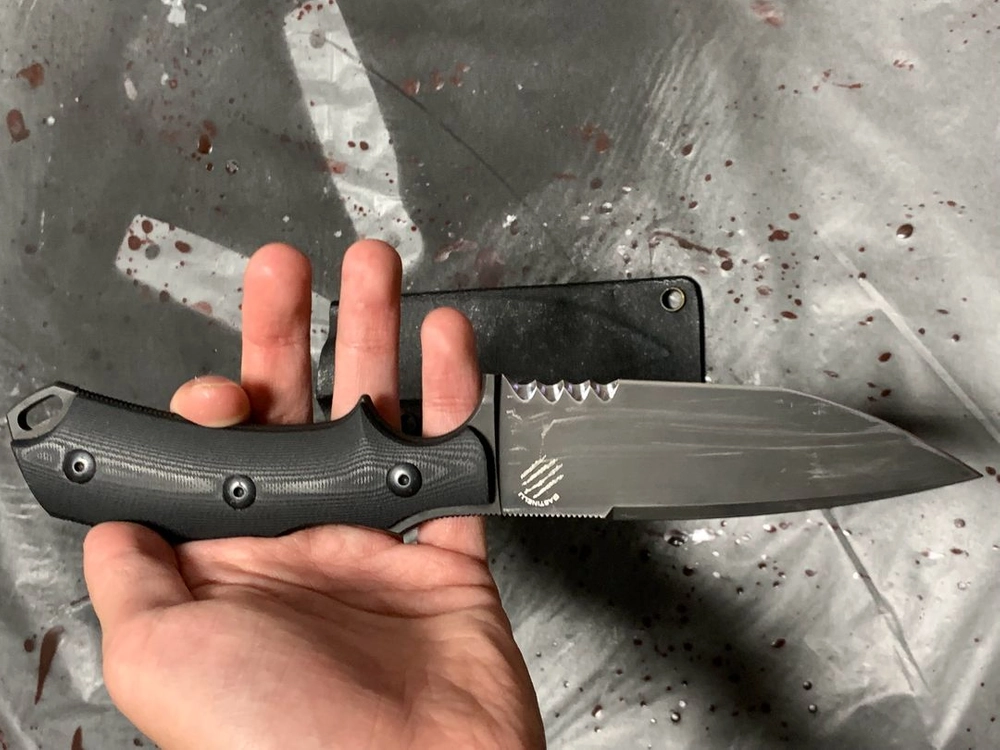 Bastinelli 바스티넬리 R.E.D V2 나이프 이미지