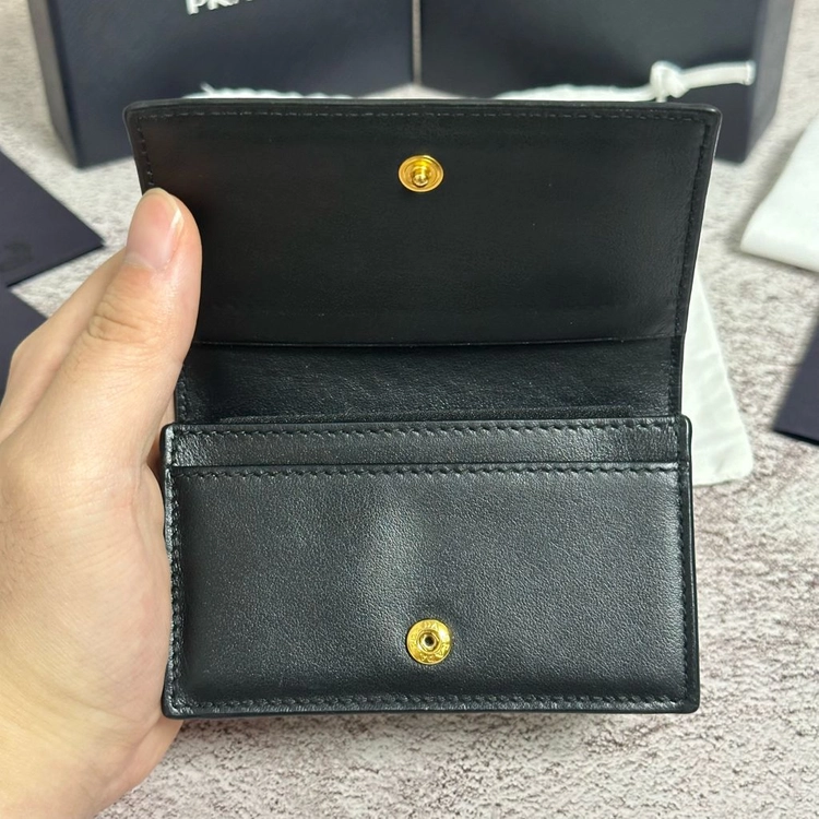 [풀구성] 프라다 사피아노 삼각로고 카드지갑 블랙 이미지