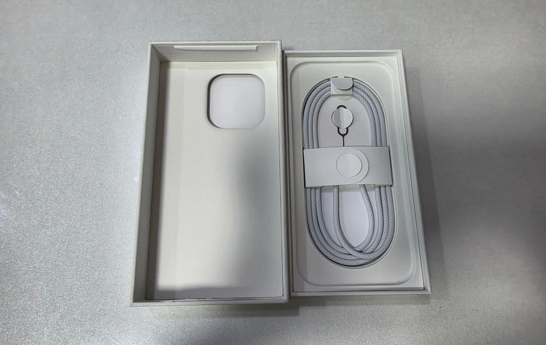 (새상품급) 아이폰 16 프로 256GB 화이트 풀박 이미지