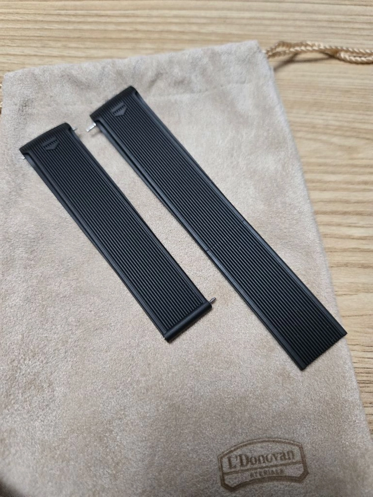 태그호이어 아쿠아레이서 300 ( 41mm) 러그20mm호환 가죽시계줄 이미지