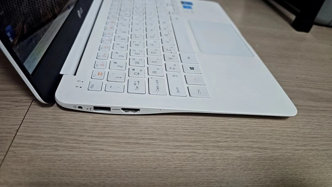 LG 그램 노트북 gram 13인치 엑셀 한글 오피스 이미지