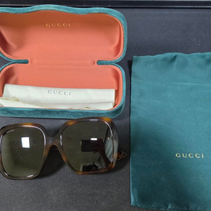 구찌 호피무늬 빅프레임 선글라스 (Gucci GG0096SA) 이미지