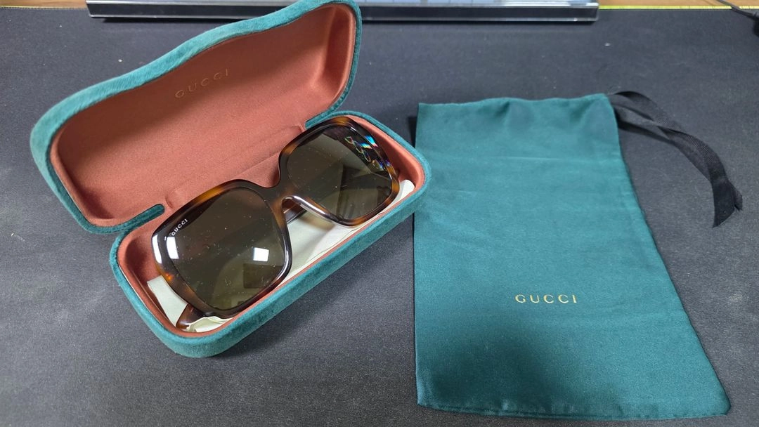 구찌 호피무늬 빅프레임 선글라스 (Gucci GG0096SA) 이미지