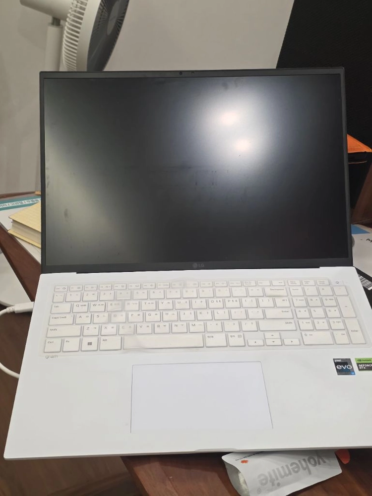 LG 그램 17인치 노트북 17Z90R-ED7VK 2023 외장그래픽카드 모델 이미지