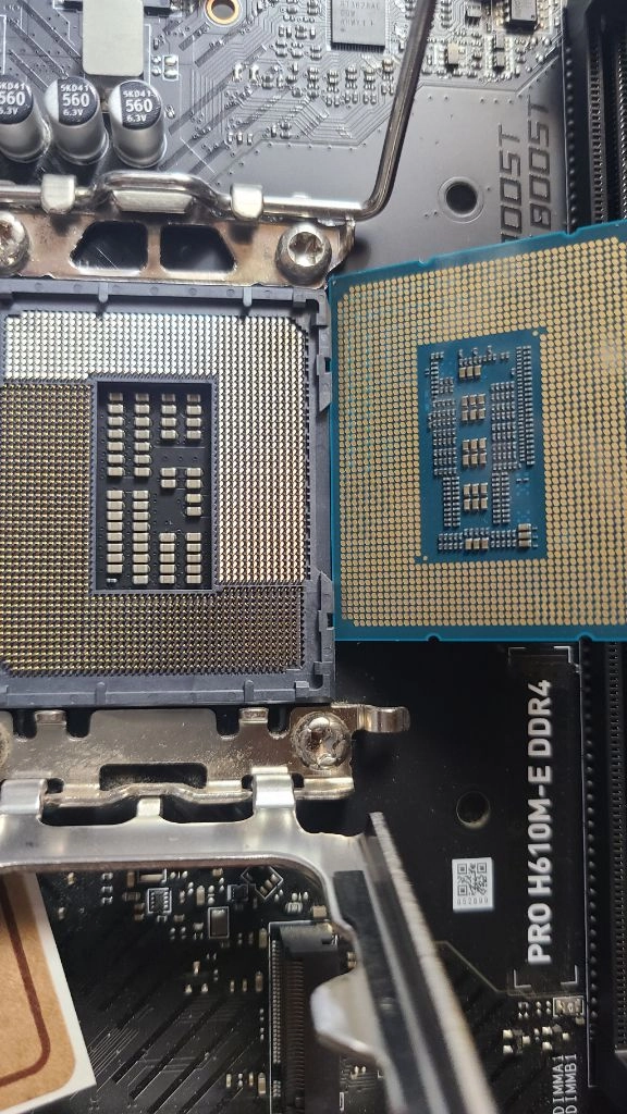인텔 14400F CPU + DDR4용 MSI H610M E 메인보드 이미지