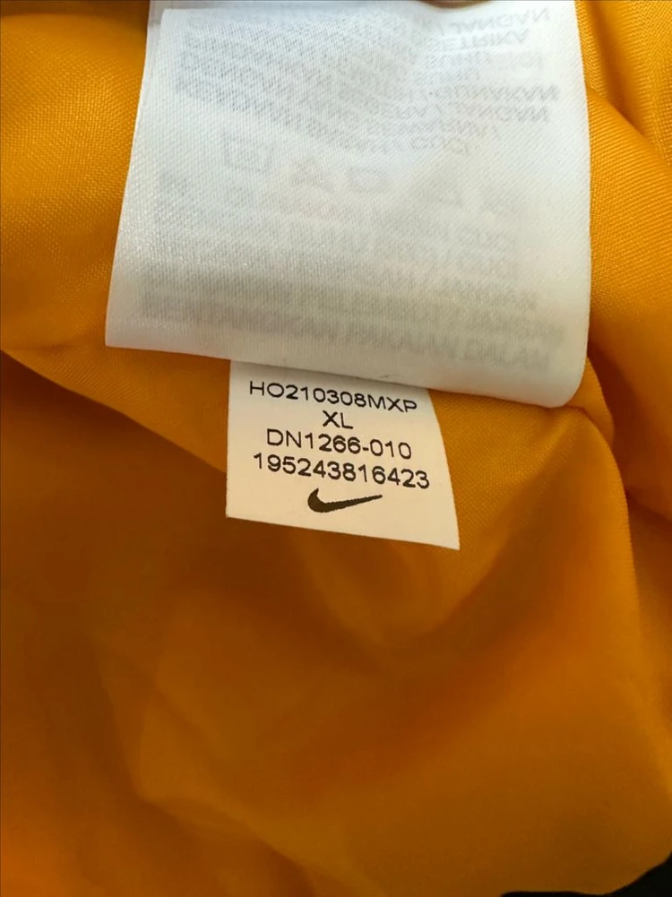[XL] 나이키 NRG 스우시 봄버 자켓 US/EU DN1266-010 이미지