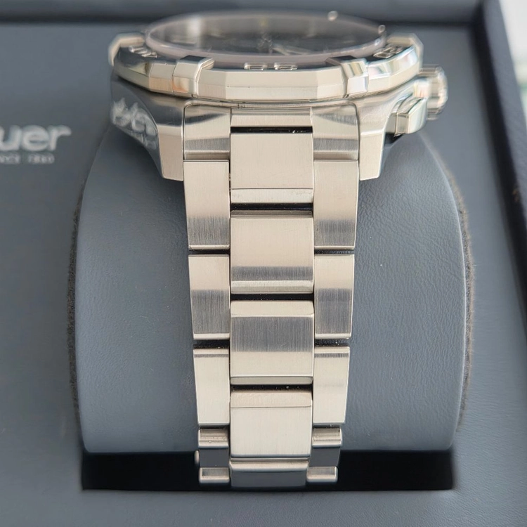 태그호이어 아쿠아레이서 크로노 43mm 검판 CAY2110(공식 오버홀) 이미지