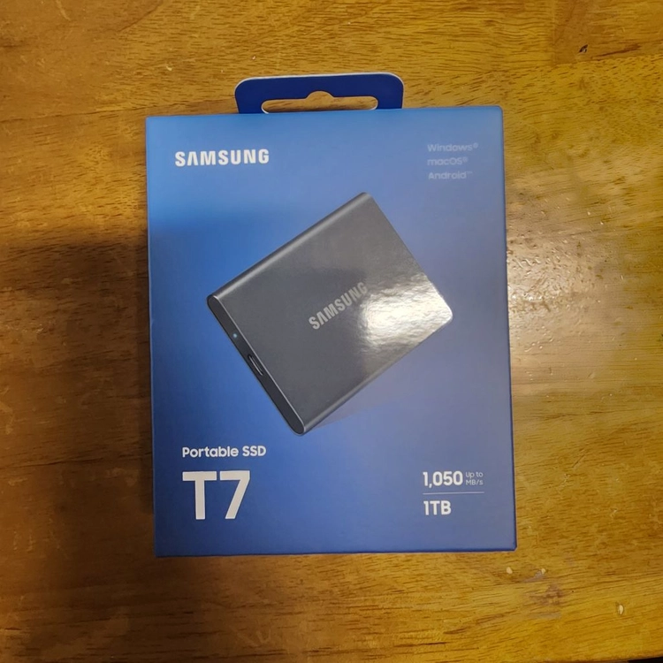 포터블 SSD 1TB 이미지