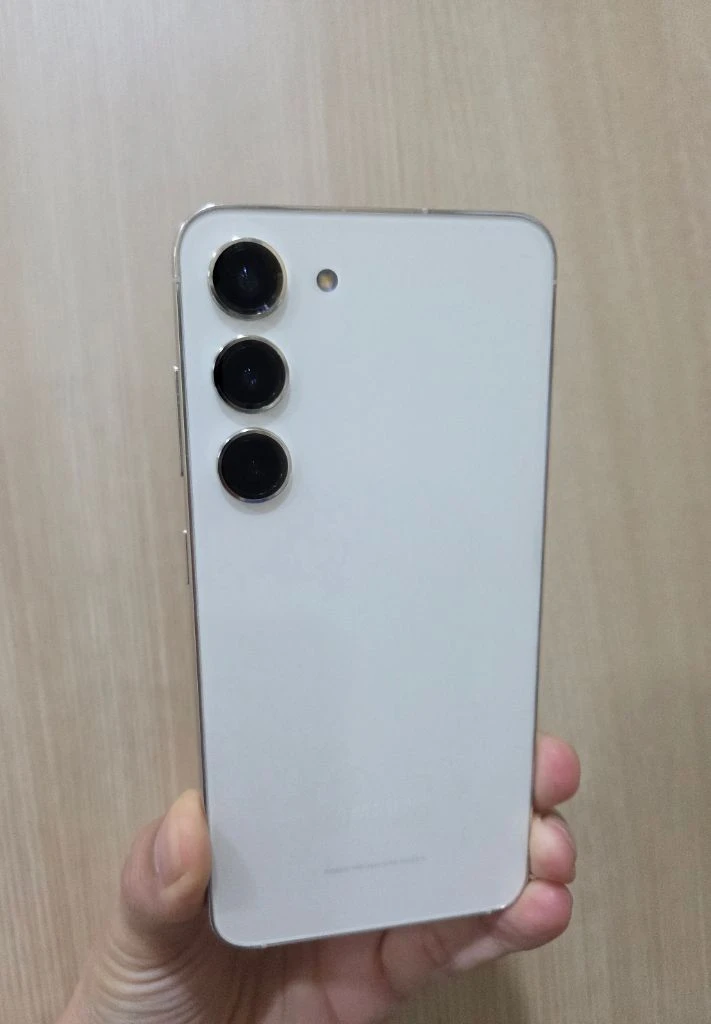 갤럭시 S23 화이트 256G 팝니다 이미지