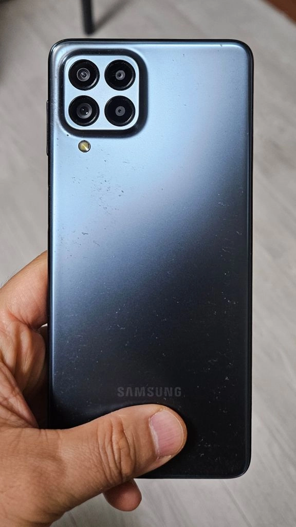 갤럭시 퀀텀3 블랙 128GB 싸게 팝니다. 이미지