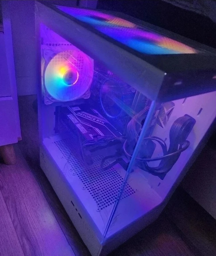 i5 14400f. rtx4060 rtx5060 본체 이미지