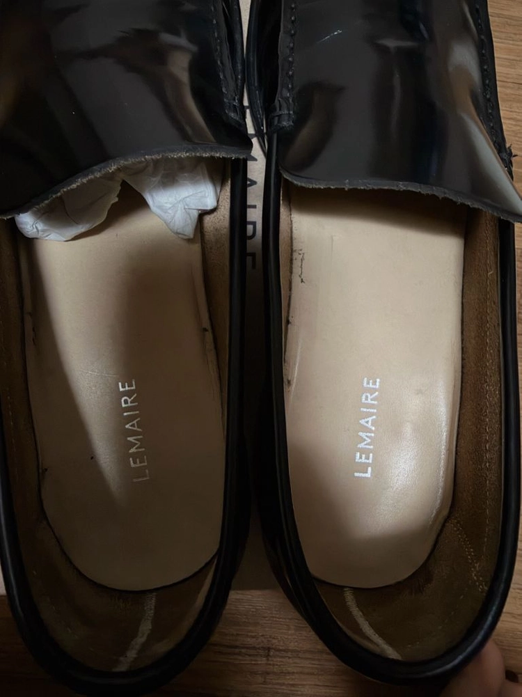 르메르 스퀘어토 로퍼 이미지