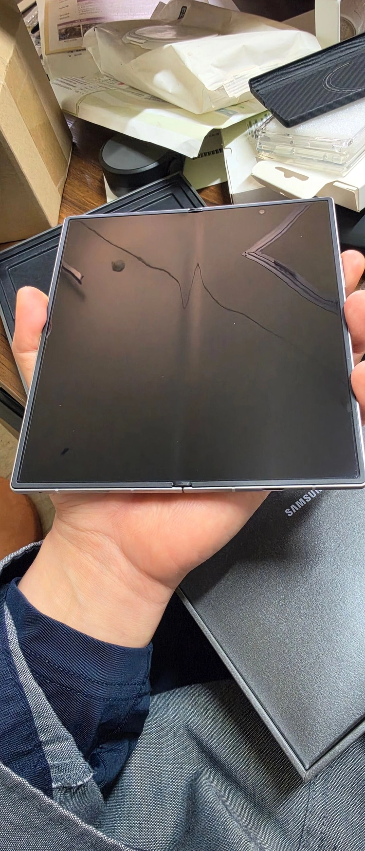 갤럭시Z폴드7 512g SKT 올수리 신품급 판매 이미지
