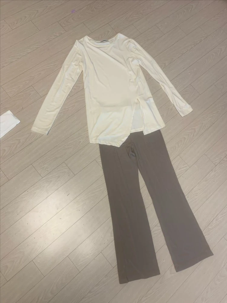새상품:) 아스띠에 티셔츠 아이보리 크림 블랙 콘치웨어 유메르 시에 츄네집 이미지