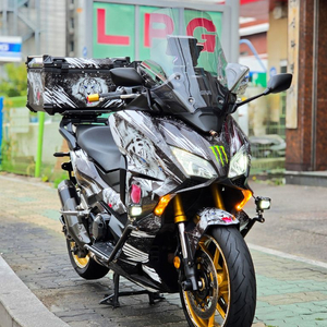 포르자750 혼다 2024년식 18811km 오토바이 판매합니다 이미지