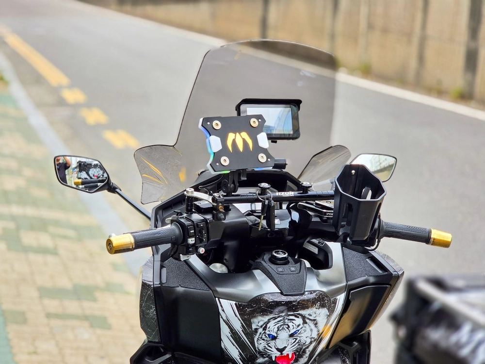 포르자750 혼다 2024년식 18811km 오토바이 판매합니다 이미지