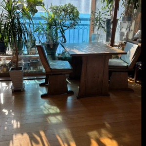 정말 편하고 예쁜 브랜드 원목테이블+가죽회전의자 이미지