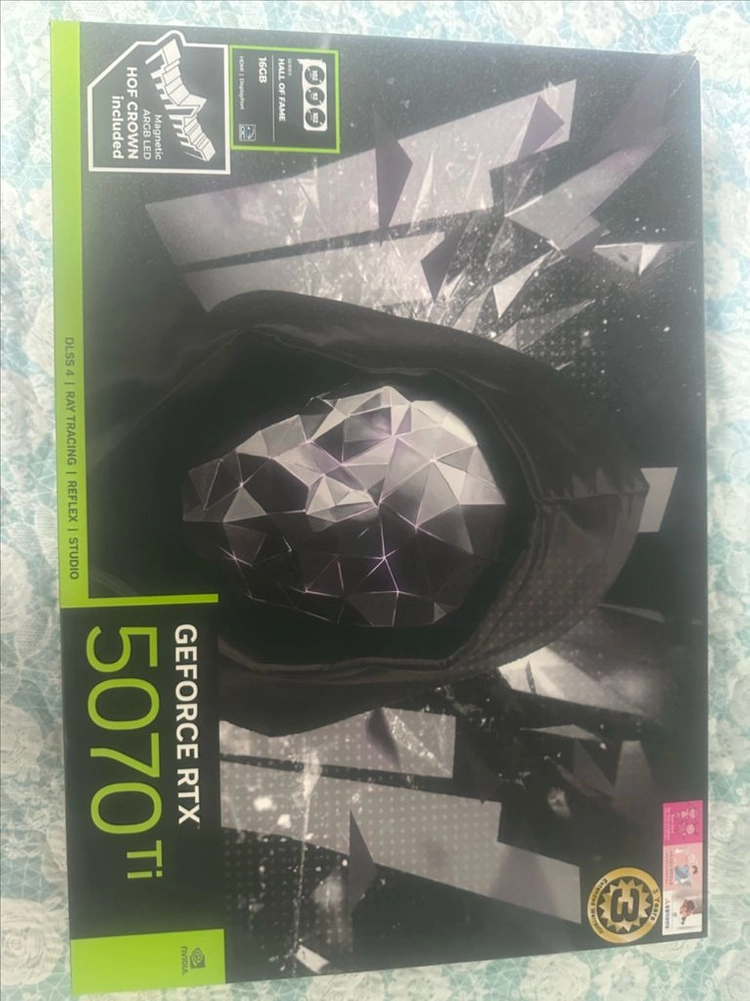 RTX 5070 Ti HOF 그래픽카드 이미지