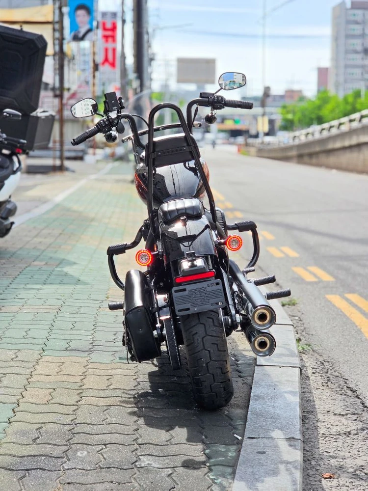 스트리트밥114 할리데이비슨 2023년식 1488KM 오토바이 판매합니다 이미지