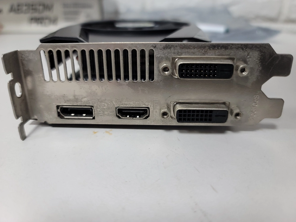 GTX1060 3G 그래픽카드 이미지