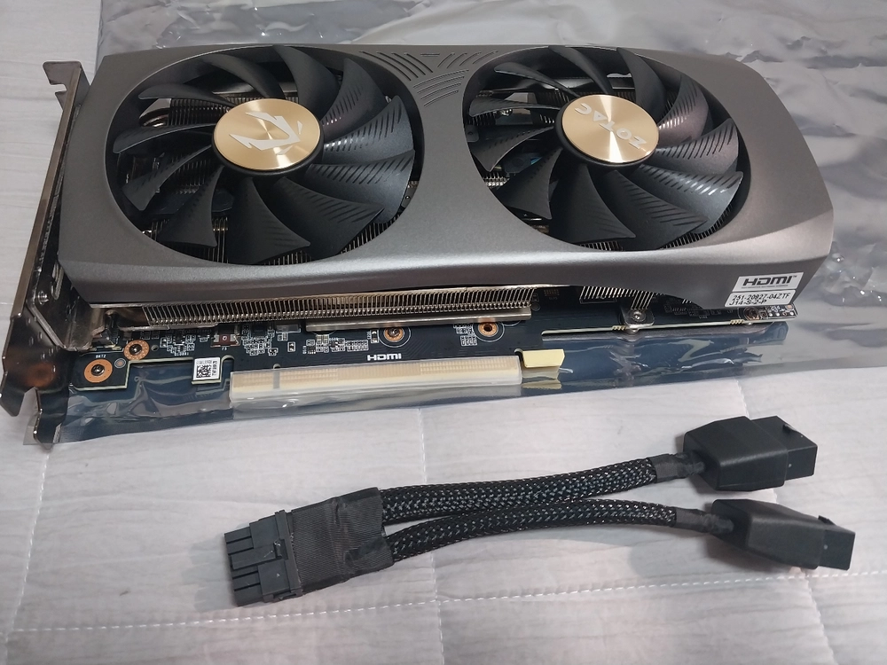 조텍 ZOTAC RTX 4070 SUPER TWIN EDGE OC 12GB 본체 탈거 미사용 제품 신품급 이미지