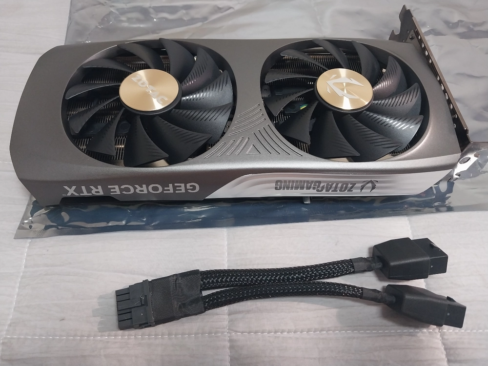 조텍 ZOTAC RTX 4070 SUPER TWIN EDGE OC 12GB 본체 탈거 미사용 제품 신품급 이미지