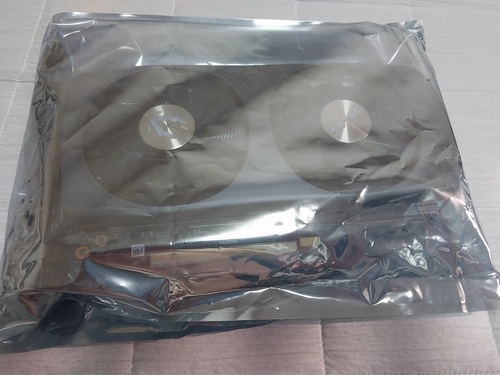조텍 ZOTAC RTX 4070 SUPER TWIN EDGE OC 12GB 본체 탈거 미사용 제품 신품급 이미지