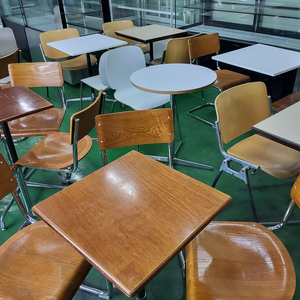카페용 럭셔리 테이블 의자셋트 이미지