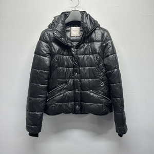 자라 ZARA 트라팔루크 유광 후드 패딩자켓 숏패딩 푸퍼자켓 퀼팅 집업 점퍼 블랙 여성 M 이미지