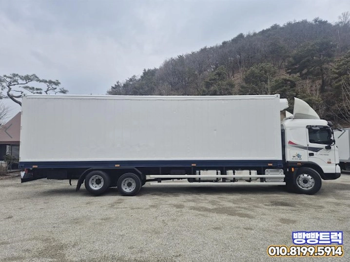 8.5톤냉동탑차 컨테이너냉동탑 써브냉동 9.2m 후축 2020년 563,432Km 이미지